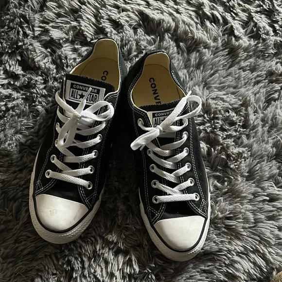 Converse All Star Black and White Shoes - Picture 1 of 3